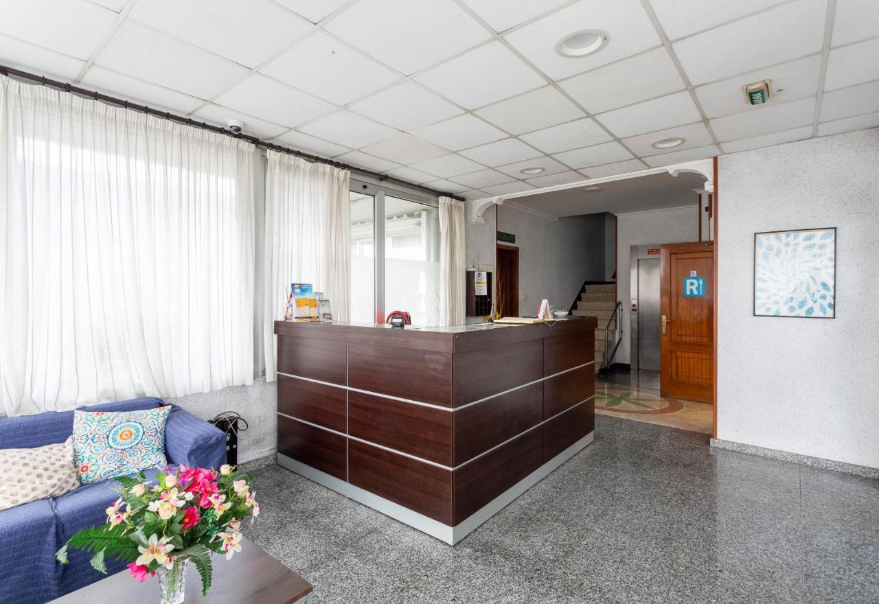 Hotel Canaima Bruma 1,5 K Camino O Meson Do Vento Exterior photo